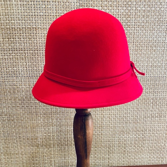 🌟4xHP🌟NWOT Red Double Tie Knot Cloche - Picture 4 of 9